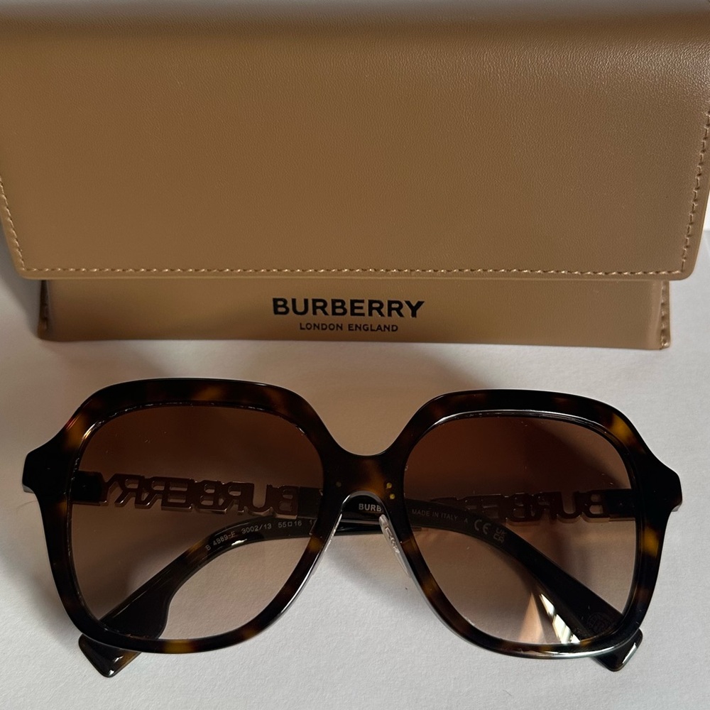 BURBERRY B4398-F Women’s Sunglass Frame In Brown Havana With Gradient Tint